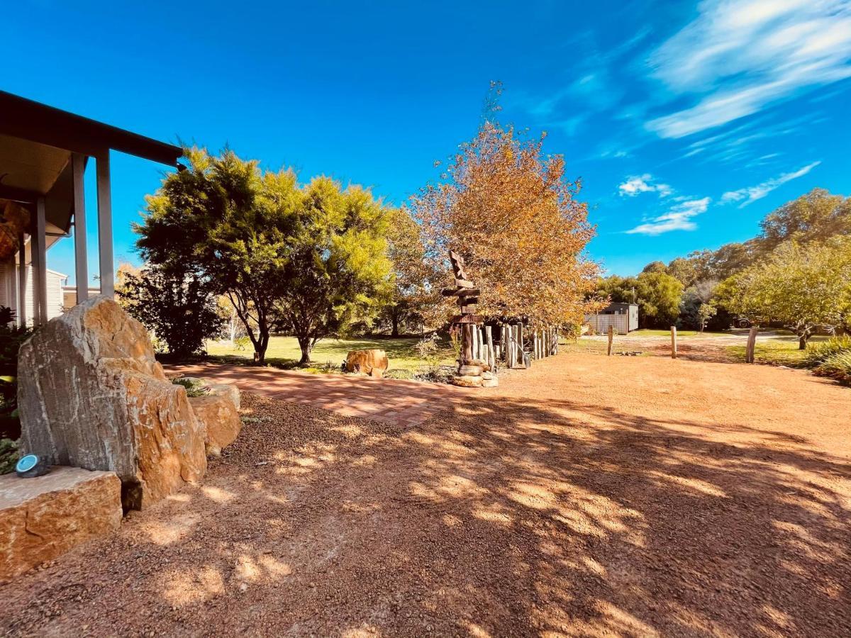 Grape Juice Retreat Rustic Romantic Gateway 5Mins To Beaches & Town Margaret River Exteriér fotografie